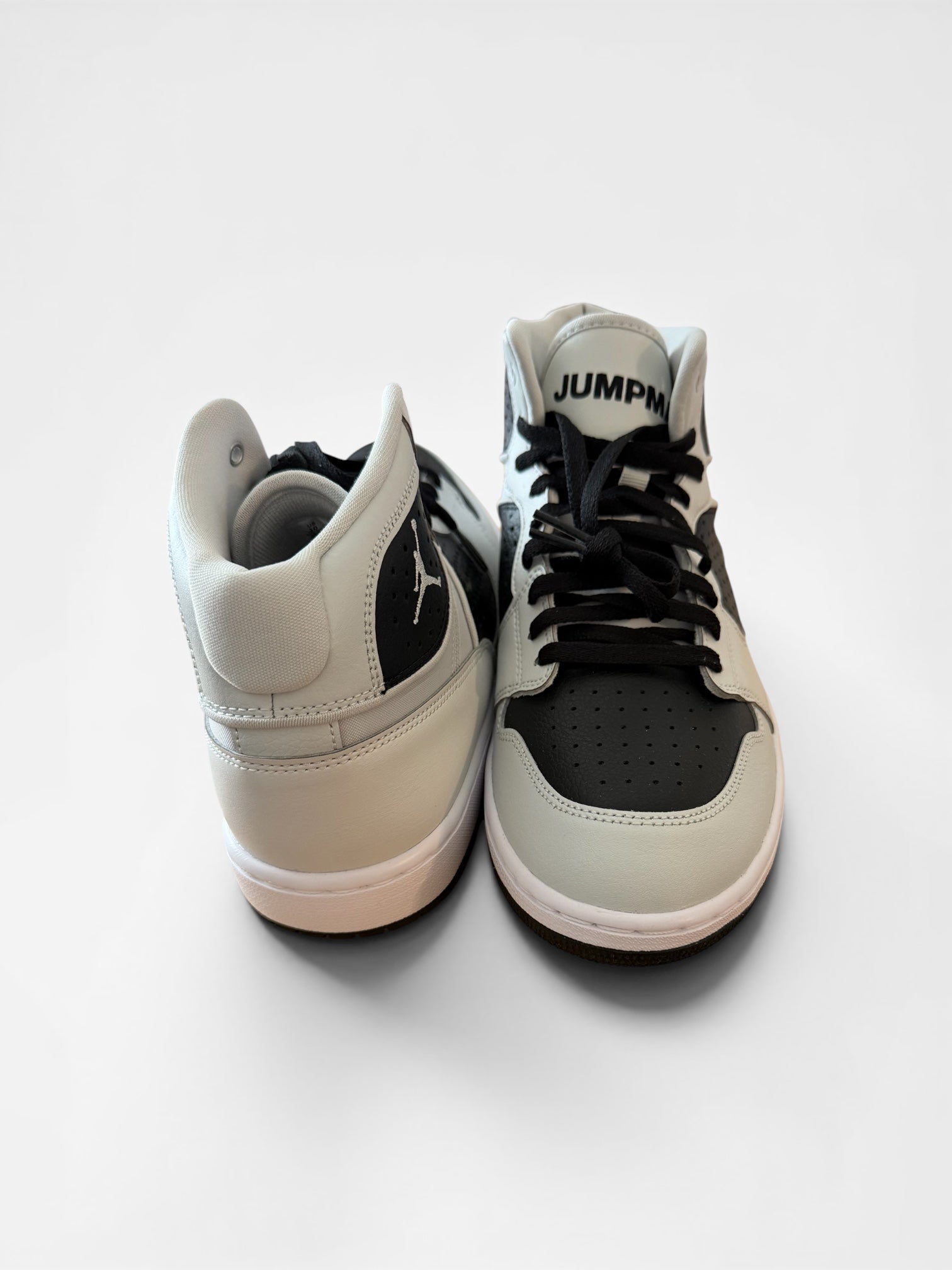 Size 10 Men's Jordan Access Photon Dust Black